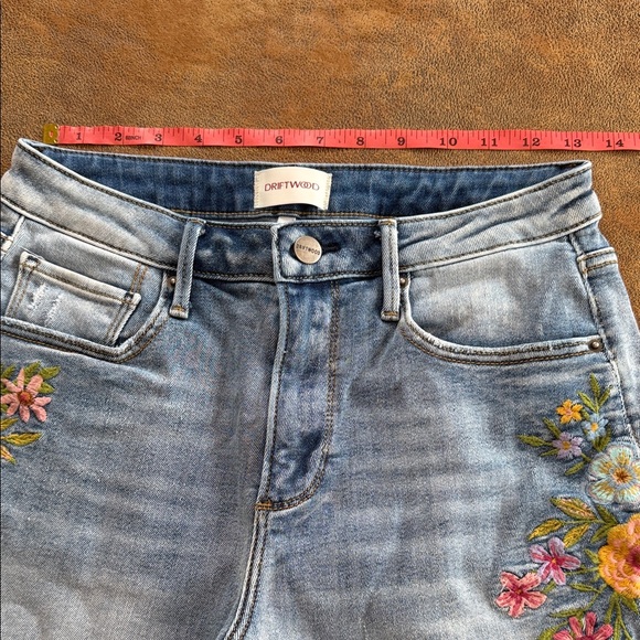Driftwood Embroidered High Rise Denim Shorts - Picture 11 of 14